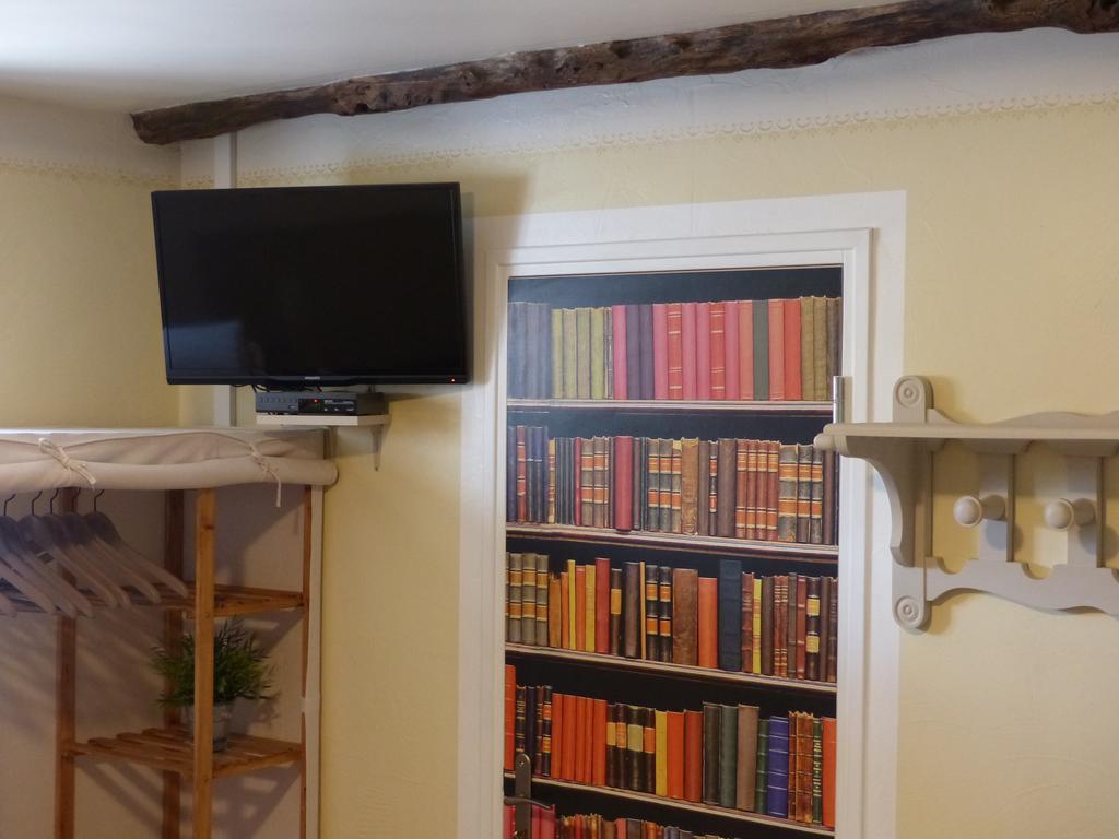 Auberge De Trente Pas Saint-Ferreol-Trente-Pas Room photo